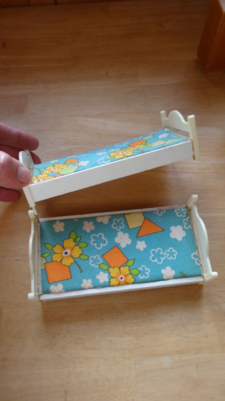 Case e mobili per bambole: Mobilier de maison de poupée vintage, – Usato da Rebeuvelier venduto da falcon58 6