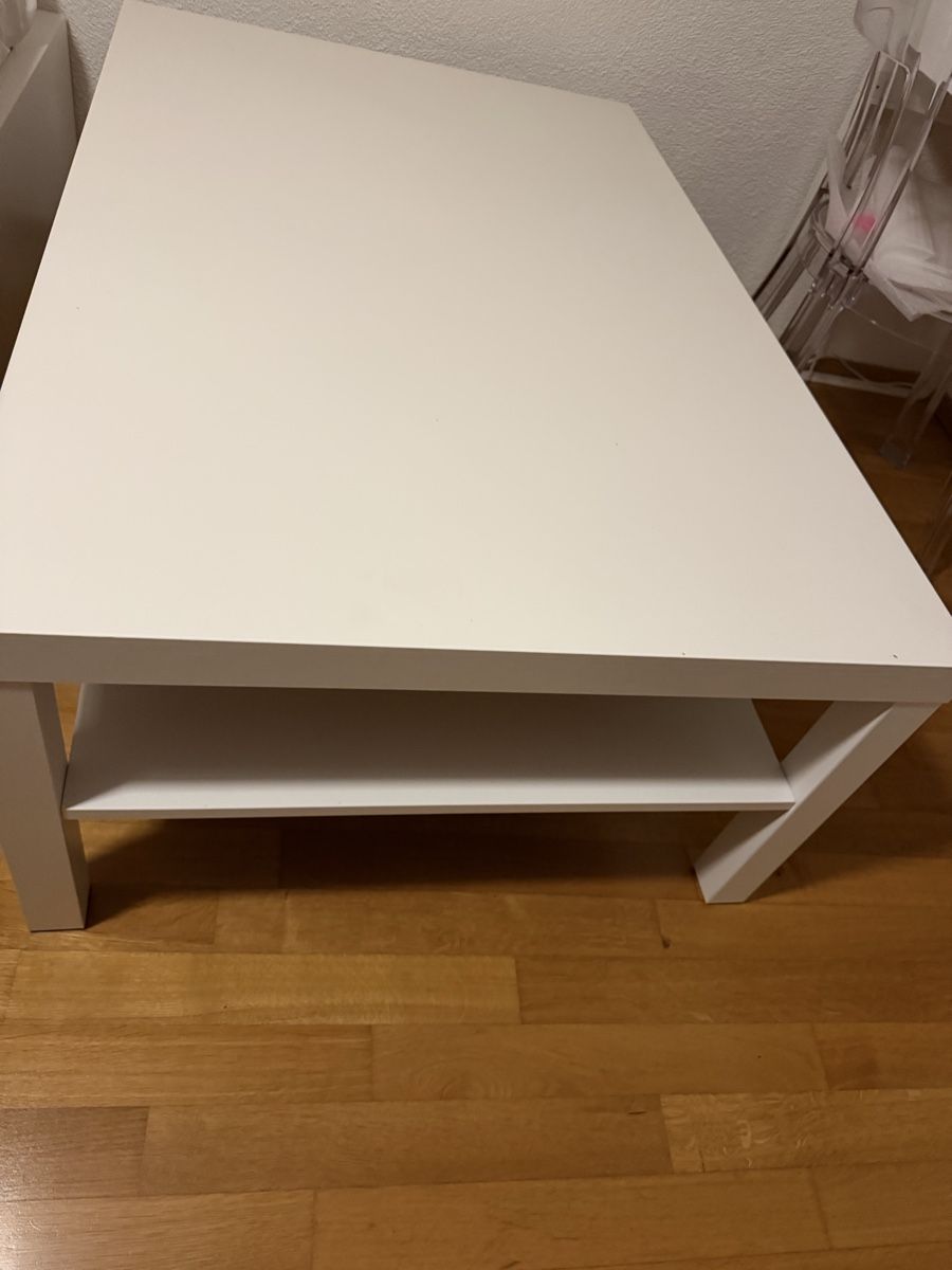 Ikea Tavoli: Wohnzimmertisch weiss  – Usato da Buttikon SZ venduto da Dana2002 1