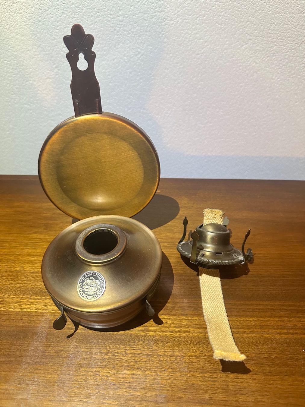 Lampade: Lampe à pétrole murale ancienne état utilisé – Usato da St-Maurice venduto da Gigione01 1