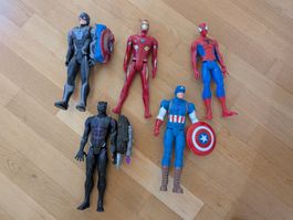 5 grosse Marvel Hasbro Avengers coop city NP 200 CHF