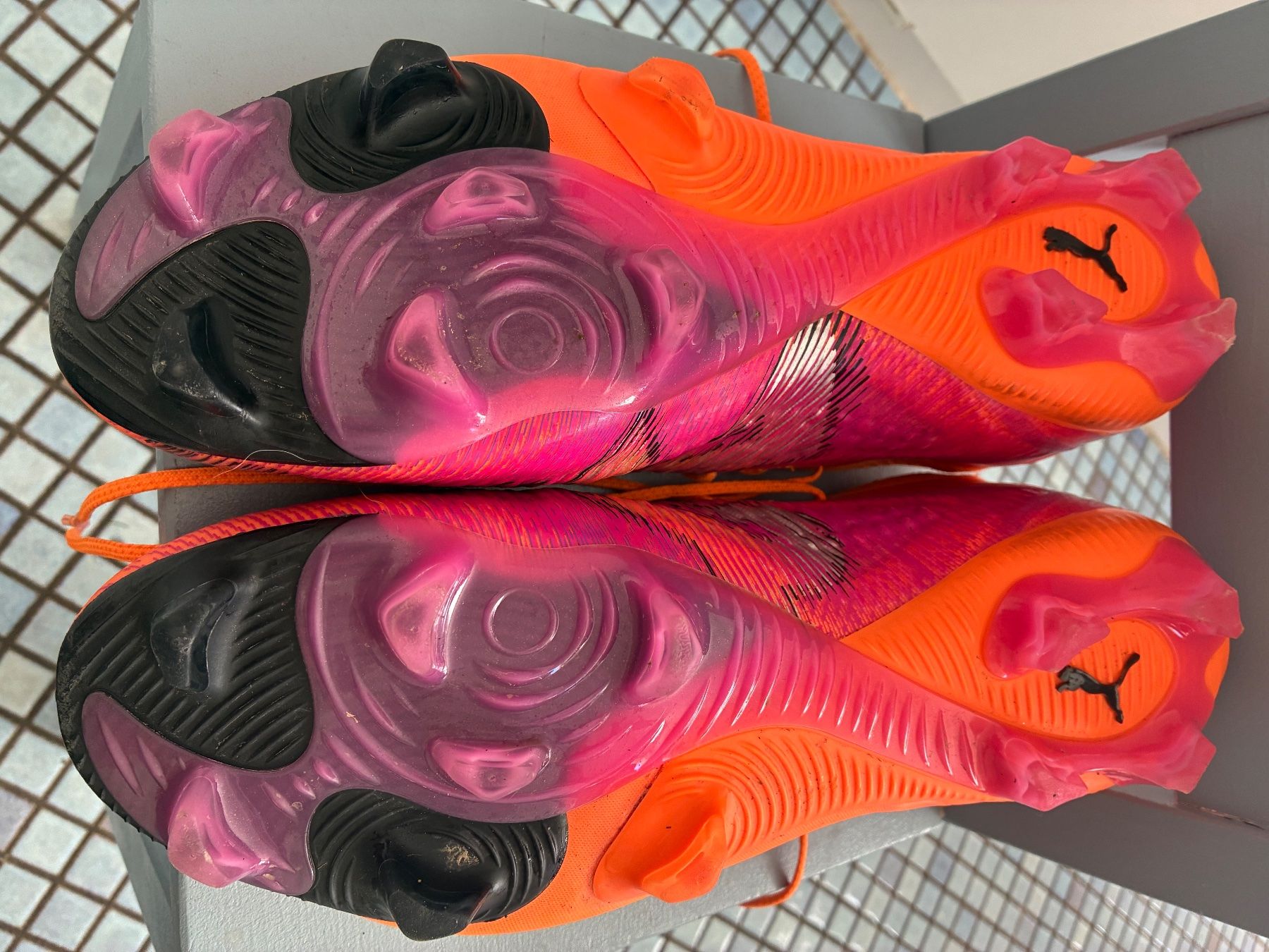 Scarpe da uomo: Neuwertiger Puma Future Stollenschuh – Nuovo (secondo la descrizione) da Zürich venduto da ali_5m9b 2