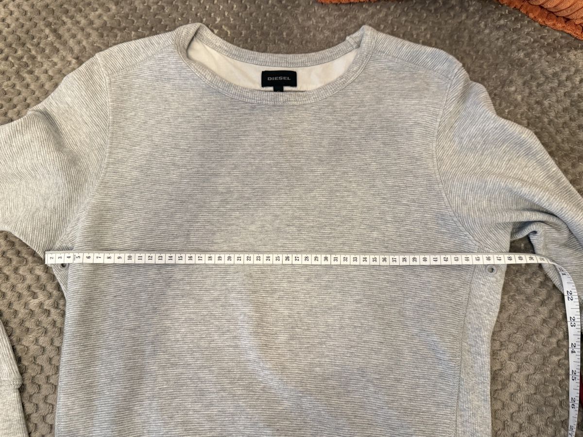 T-Shirts: Felpa DIESEL grigio chiaro  – Gebraucht aus Geroldswil von Franciii- 4