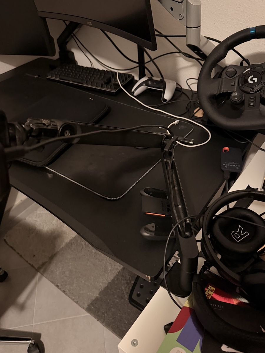 Elgato Microfoni: Elgato wave 3 With arm – Usato da Bioggio venduto da Alexx2003 1