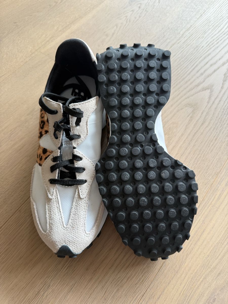 New Balance Damenschuhe: NB Sneaker Gr. 39 – Neu (gemäss Beschreibung) aus Schwerzenbach von Rivi2 1