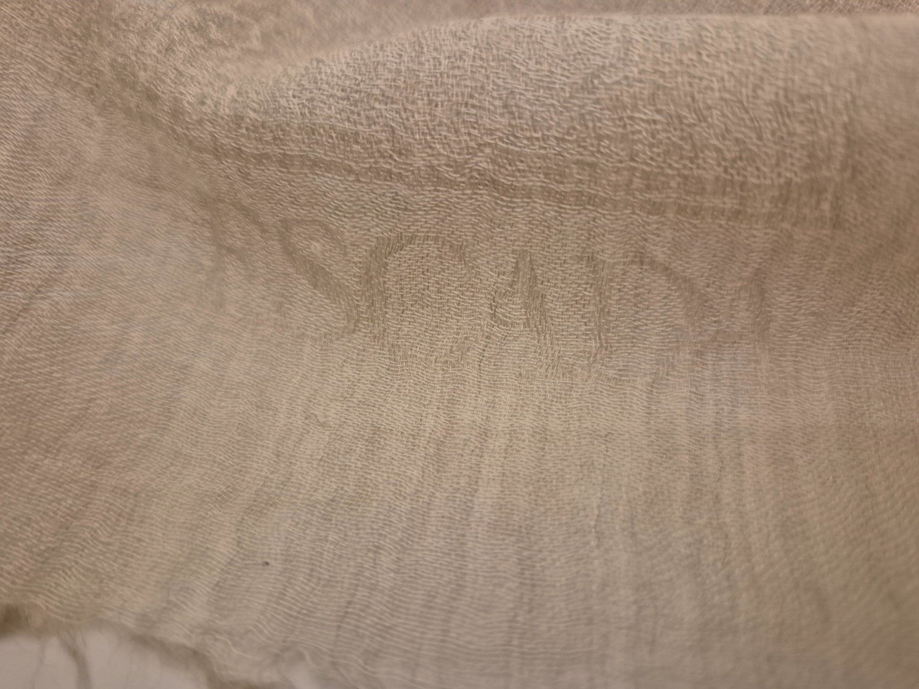 Escada Foulards, Tücher & Schals: Tuch von Escada, beige – Gebraucht aus Niederhasli von mybluefish