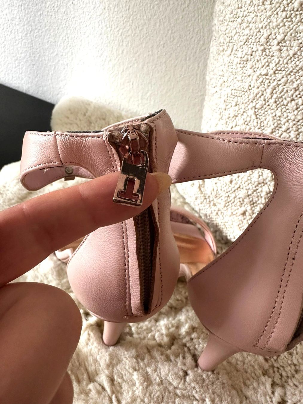Ted Baker Scarpe da donna: Ted Baker Sandale rose Leder Gr. 38 – Usato da Thalwil venduto da victoriaSog 5