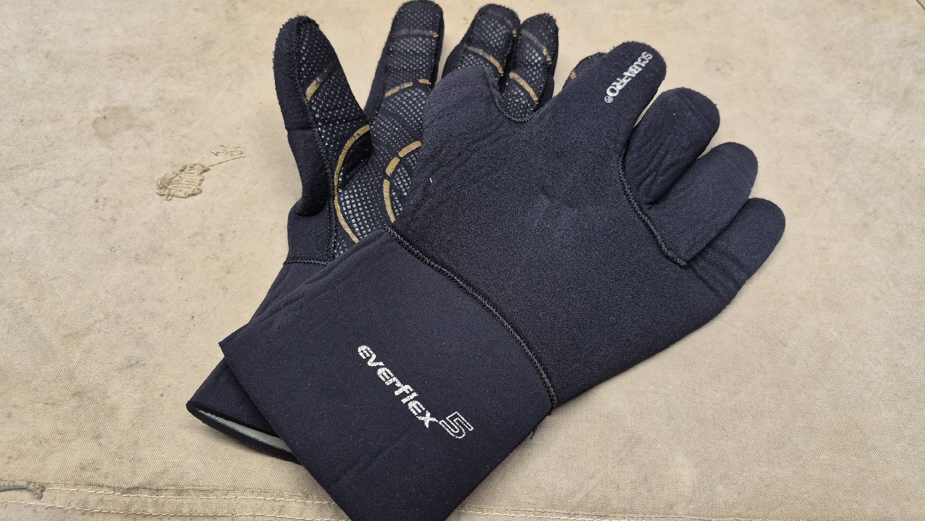 Scubapro Mute per immersioni: Tauch Handschuhe 7m Scubapro everflex 5 – Usato da Kriens venduto da Diver741