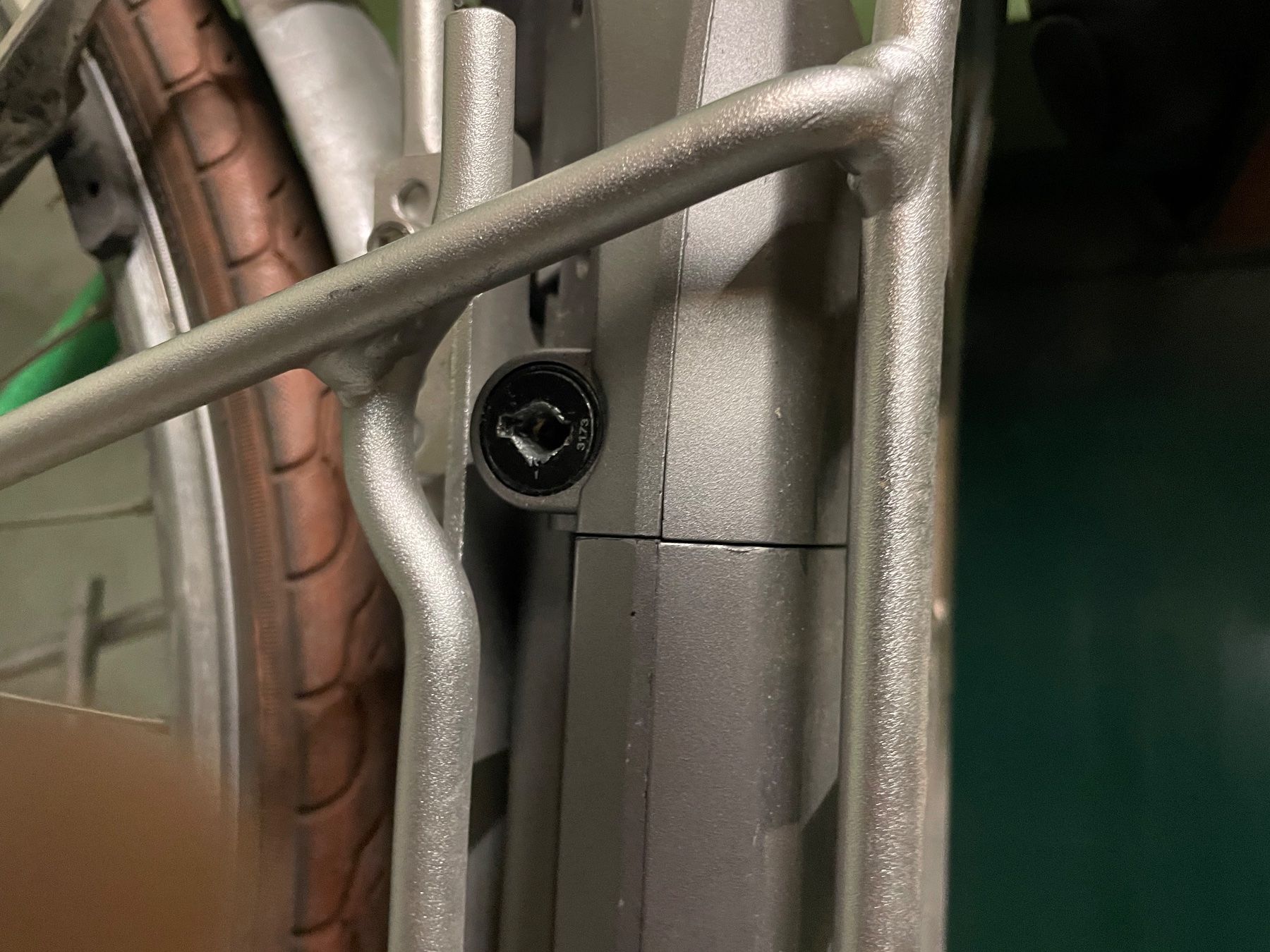 Vélos: Amstrdam Damen Elektrovelo – D'occasion à Birsfelden par Sahid06 5