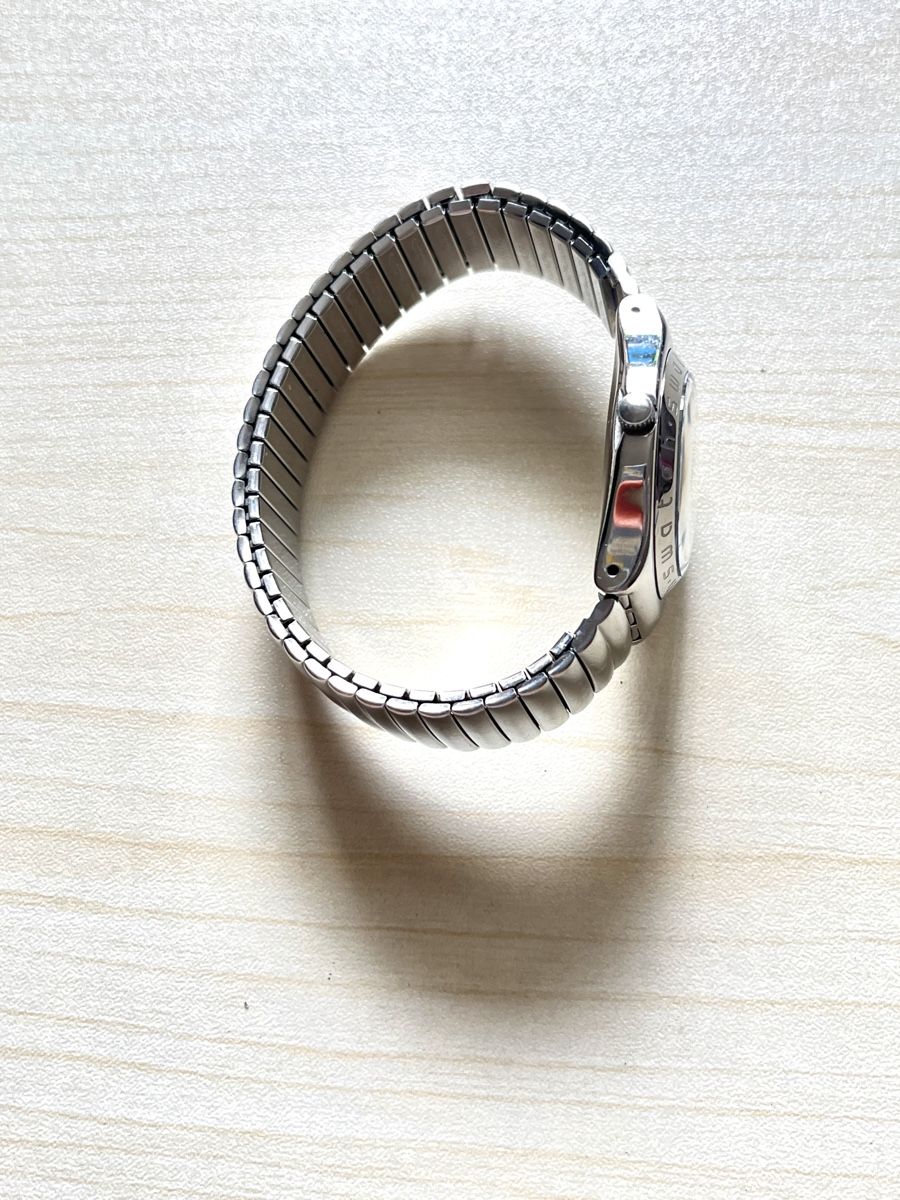 Swatch Uhren: Swatch Uhr Silber Metall Armband  – Gebraucht aus Grenchen von chththl 9