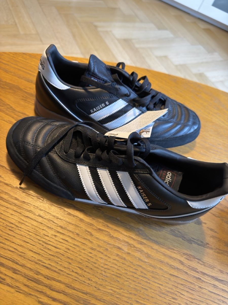 Adidas Scarpe da uomo: Adidas Kaiser 5 Goal Indoor Schuhe – Nuovo e nell'imballaggio originale da Zürich venduto da Sandro215