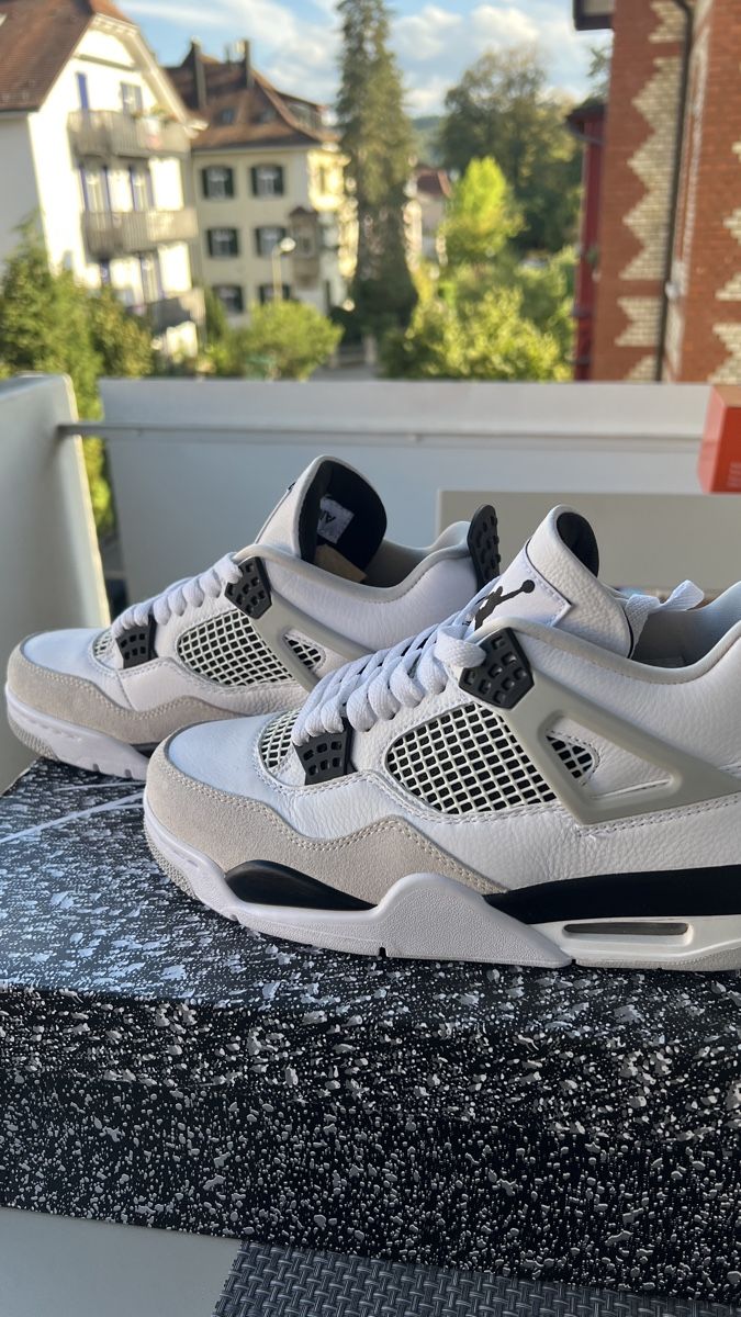 Jordan Scarpe da uomo: Jordan 4 Military black  – Nuovo e nell'imballaggio originale da Winterthur venduto da pet_n2q9 5