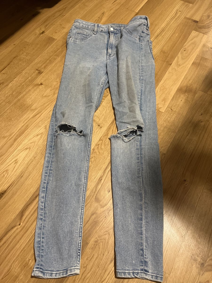 H&M Jeans: Jeans bleu H&M – Usato da Le Locle venduto da Mayd_h