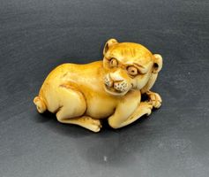 🐯 Netsuke ancien – Tigre couché