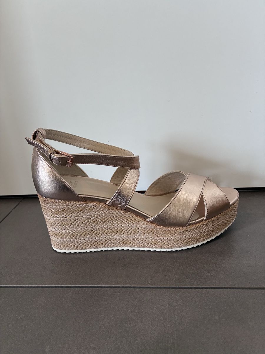 Navyboot Scarpe da donna: Sandales à platforme Navyboot – Usato da Lausanne venduto da lewis04