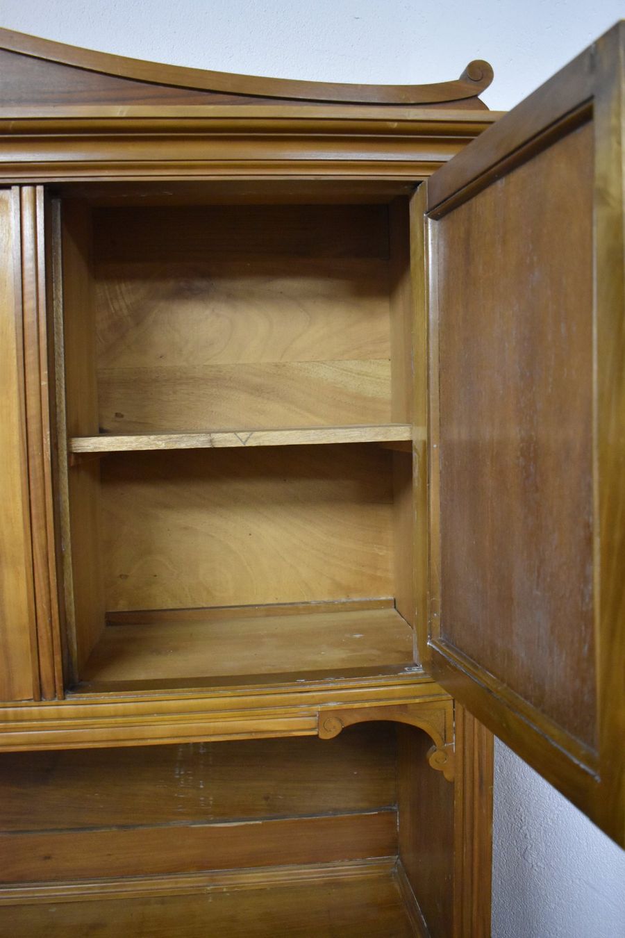 Büffets: Buffet Schrank Holz mit Spiegel – Gebraucht aus Arch von blub90 1