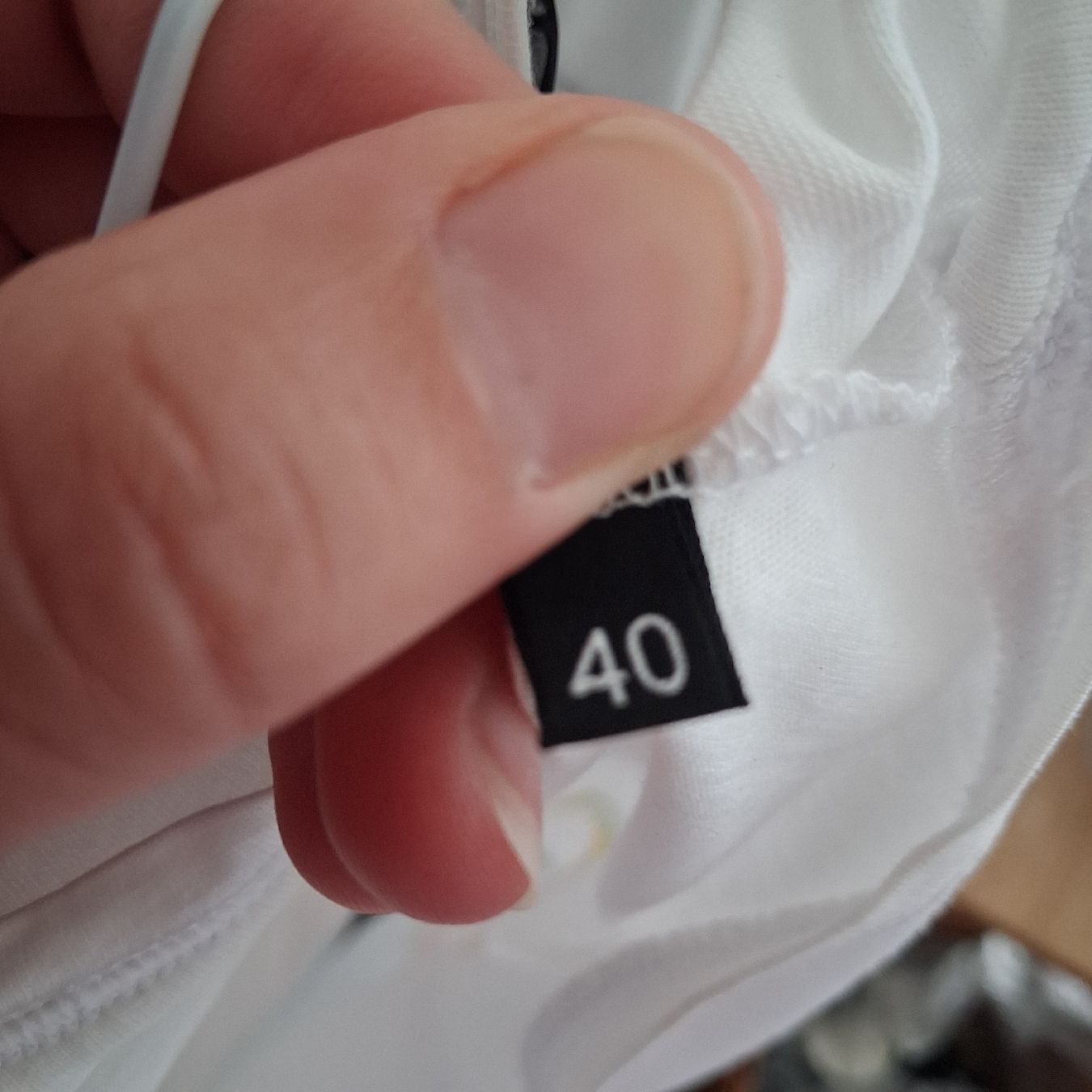 T-shirts: Elisabetta Franchi Macaron Summer Tshirt – Neuf (Voir description) à Wil SG par tre_g2l7 5