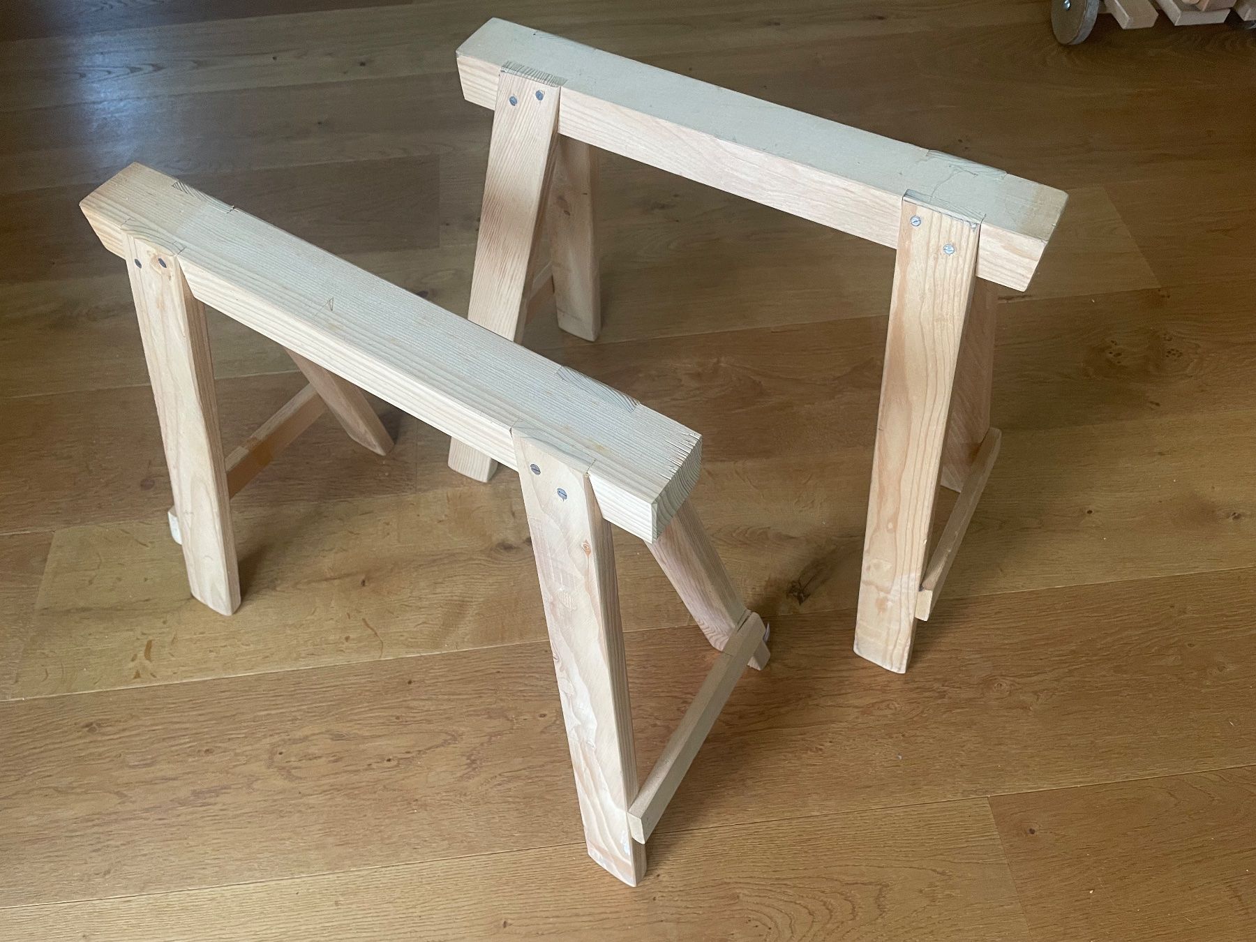 Altri mobili per ufficio: Holzböcke Kinder – Usato da Zürich venduto da Ingrid54 1