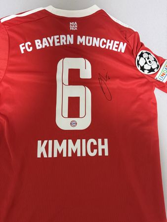 Unterschriebenes Kimmich Trikot