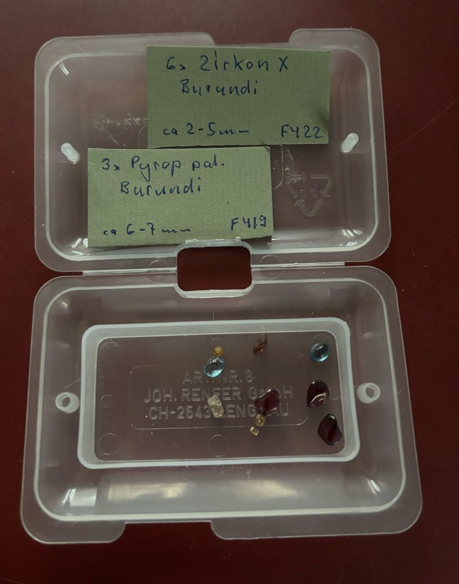 Edelsteine: Mineralien Zirkon,Topas und Pyrop – Neu und originalverpackt aus Erlinsbach von moseco