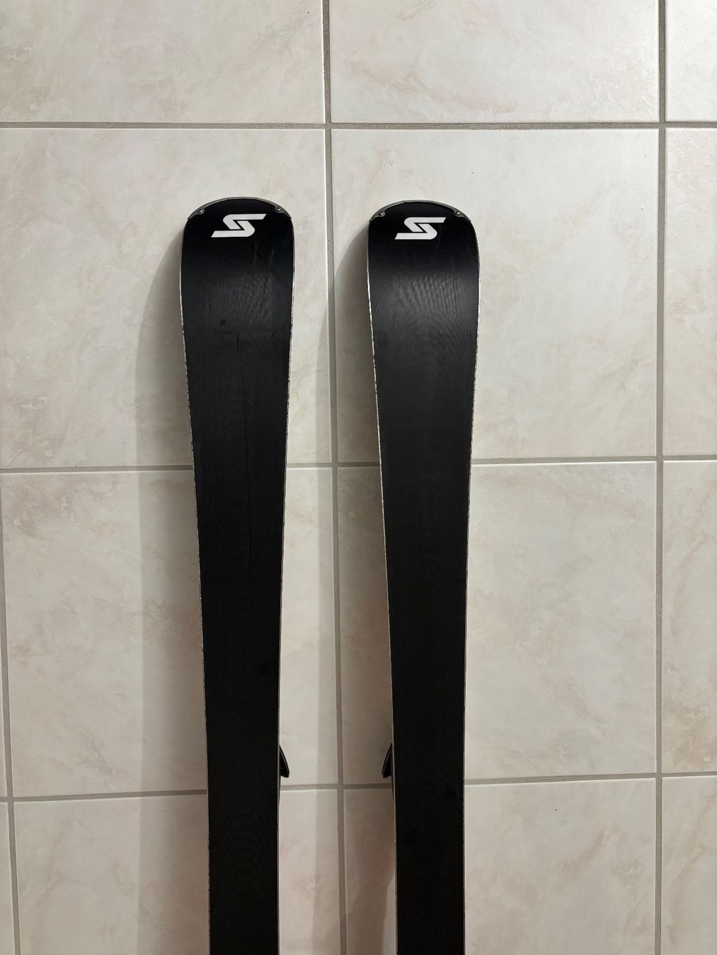 Stöckli Sci: Ski Stöckli WRT Team Junior 122 cm – Usato da Zufikon venduto da eskilt 3