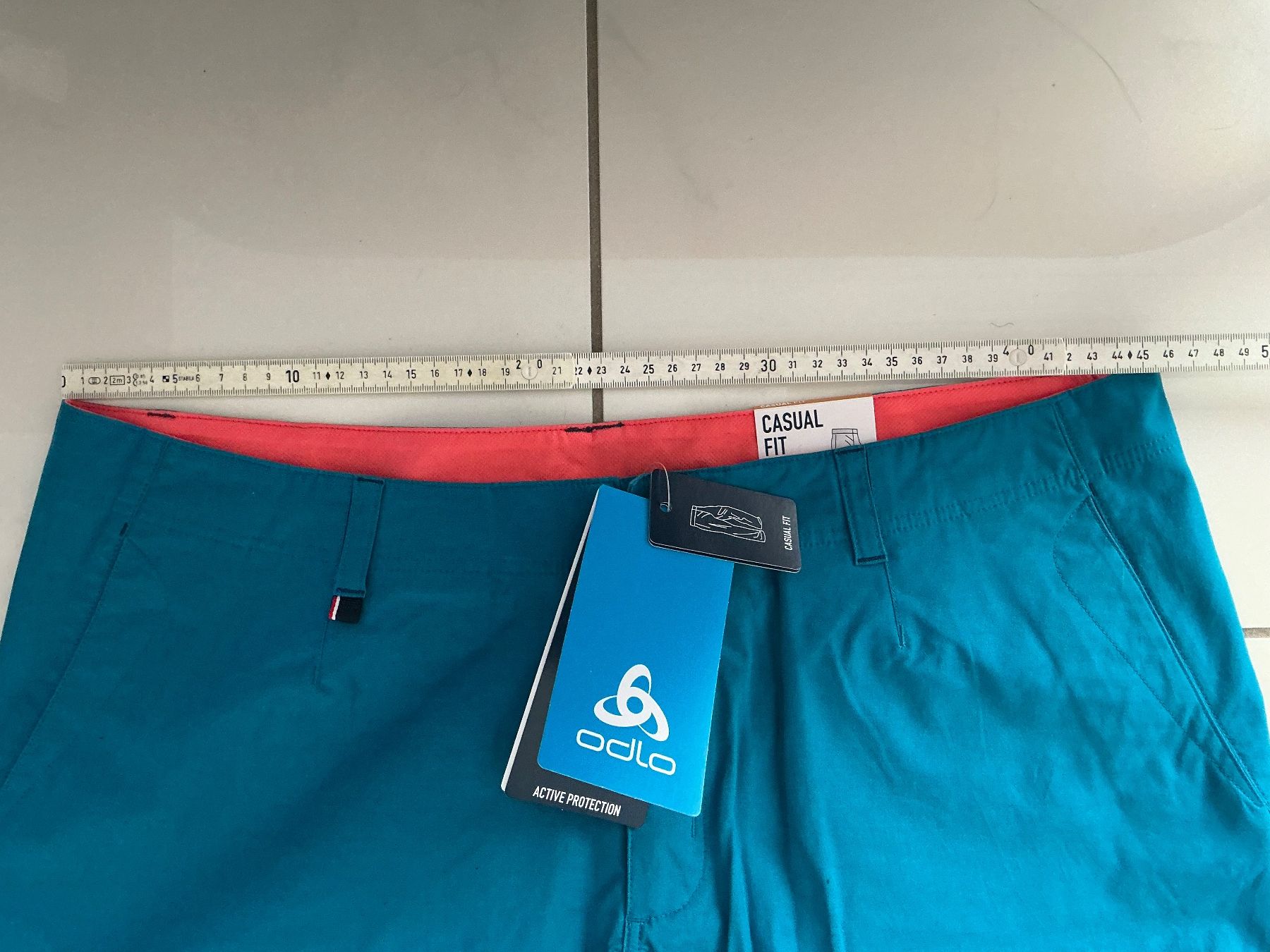 Odlo Pantaloni: Neue Odlo Shorts Gr.44 – Nuovo e nell'imballaggio originale da Biel-Benken BL venduto da Sahra1 4