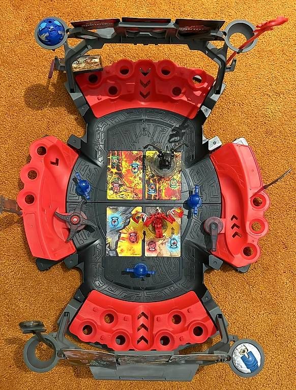 Giocattoli: Bakugan 3.0 Battle Arena – Usato da Herznach venduto da car_2s97 1