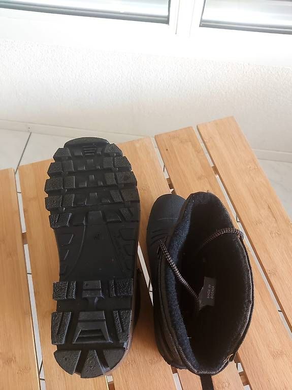 Herrenschuhe: Bottes d'hiver , taille 40, peu utilisé – Gebraucht aus Marly von Cricri110 2