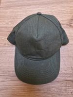 Casquette couleur vert foncé 