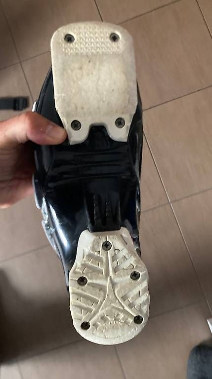 Scarpe da uomo: Chaussures de ski Atomic 24-24.5 – Usato da Ardon venduto da javigh3 2