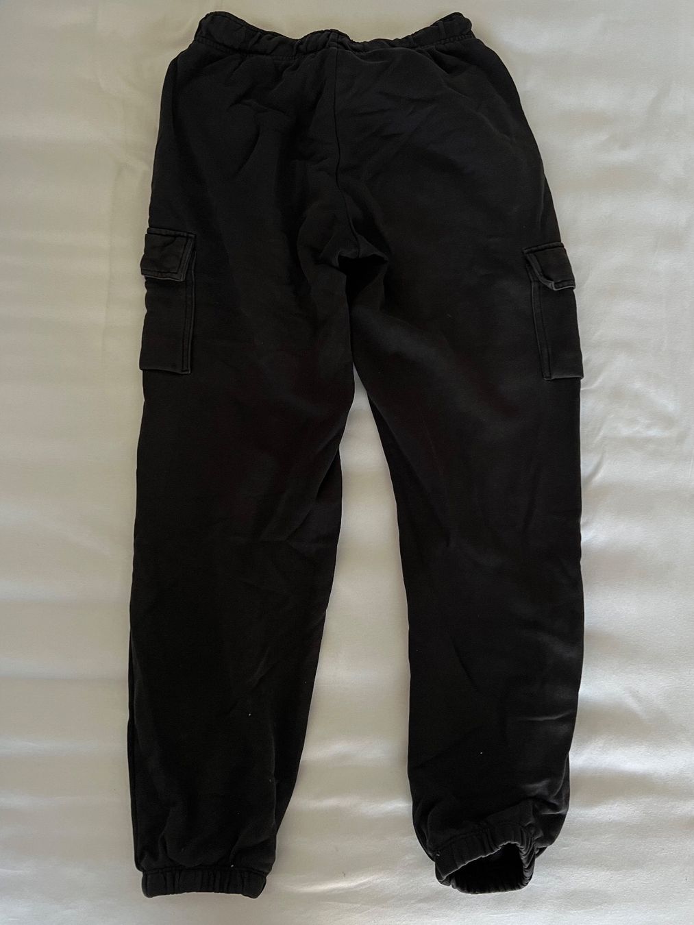 Nike Pantaloni: Nike Cargo Jogginghose Schwarz Groesse S gebraucht – Usato da Stäfa venduto da Schatztruhe05 1