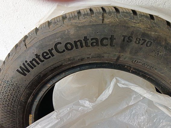 Sonstiges Schreiben & Zeichnen: pneu hiver – Gebraucht aus La Chaux-de-Fonds von Kiricz