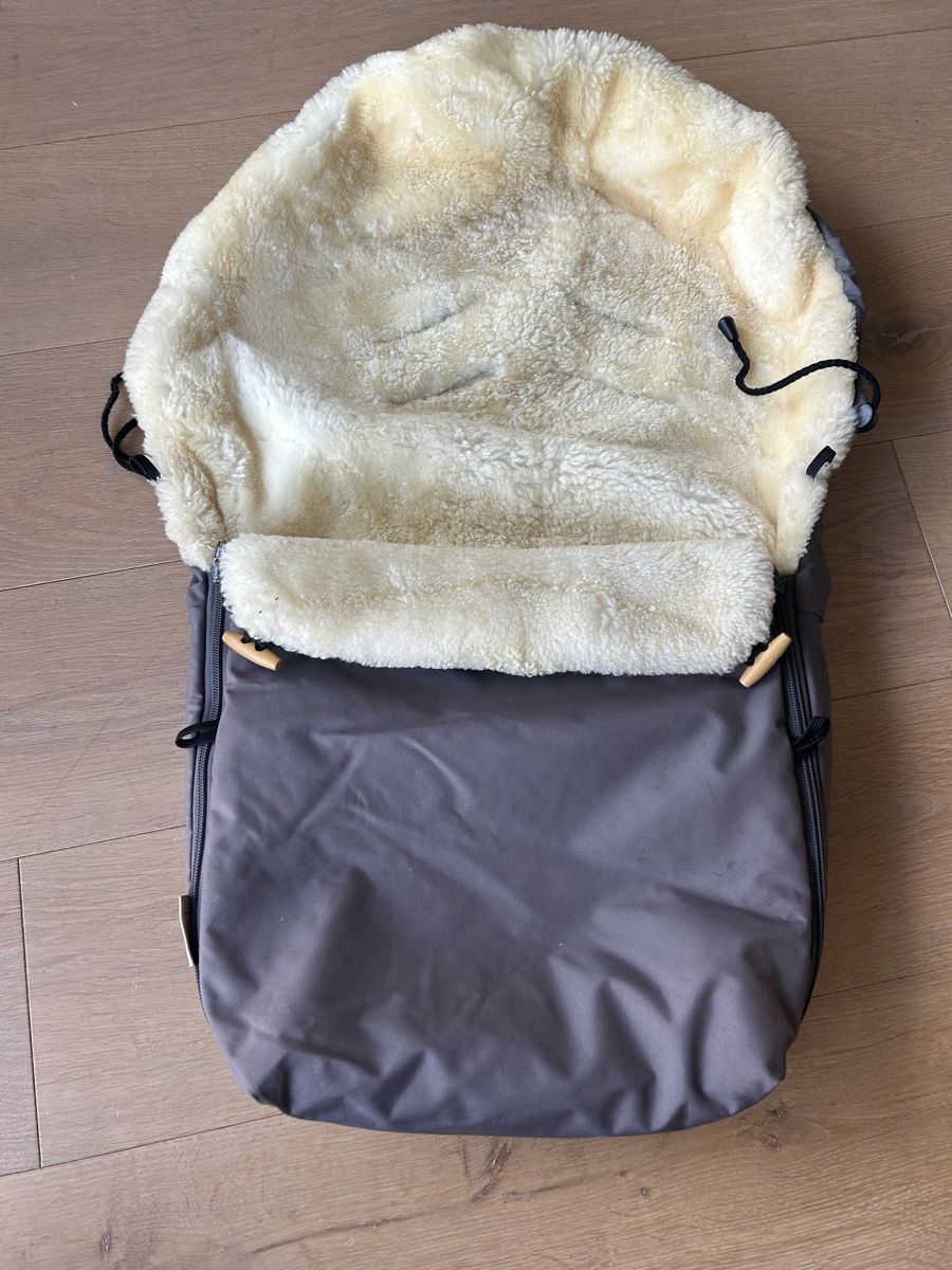 Sacchi a pelo: Fellsack Fusssack Lammfell – Usato da Olten venduto da kleinundfeinfashion 2