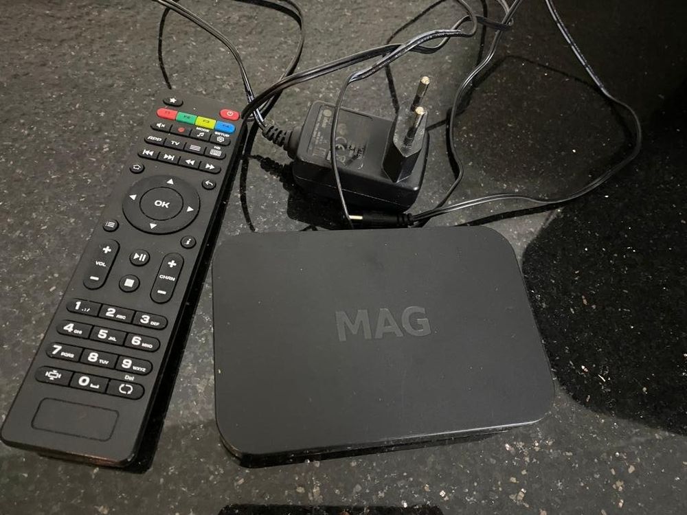MAG322 INFOMIR BOX TV (Gebraucht) in Ferney voltaire für CHF 28 – mit ...