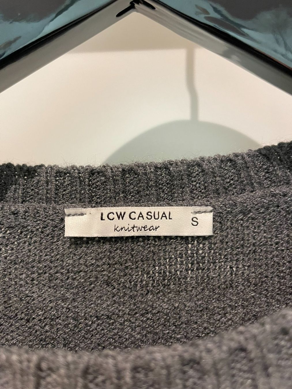 Maglioni & Felpe: Casual Strickpullover mit Hund, Gr. S – Usato da Rheineck venduto da FGeissler 2