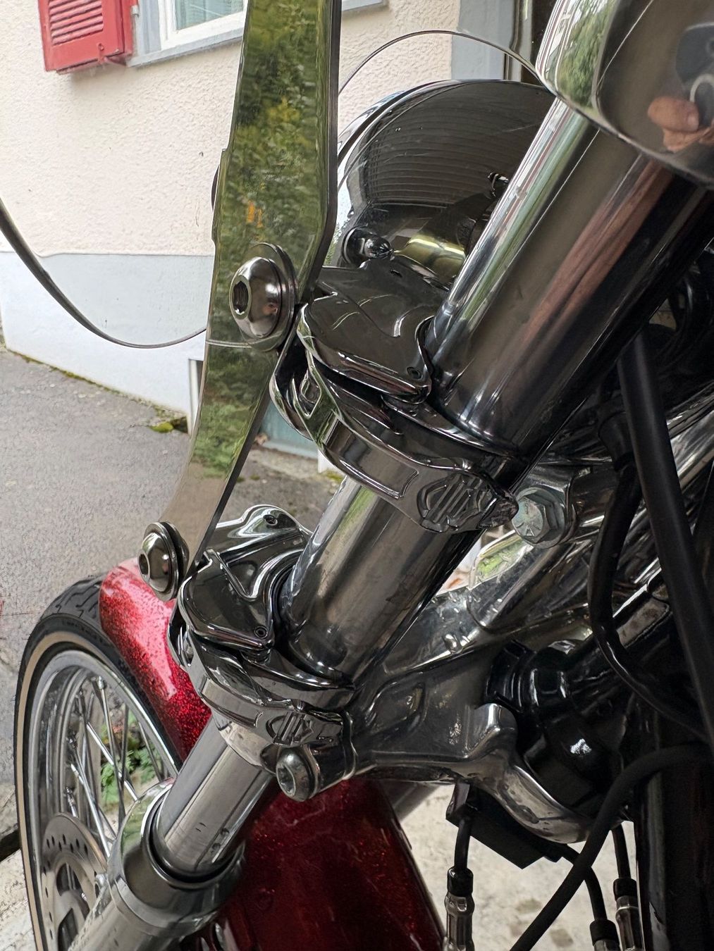 Chopper: Harley Davidson Windschutzscheibe abnehmbar Quick-Release – Gebraucht aus Nussbaumen AG von Mustang66 2
