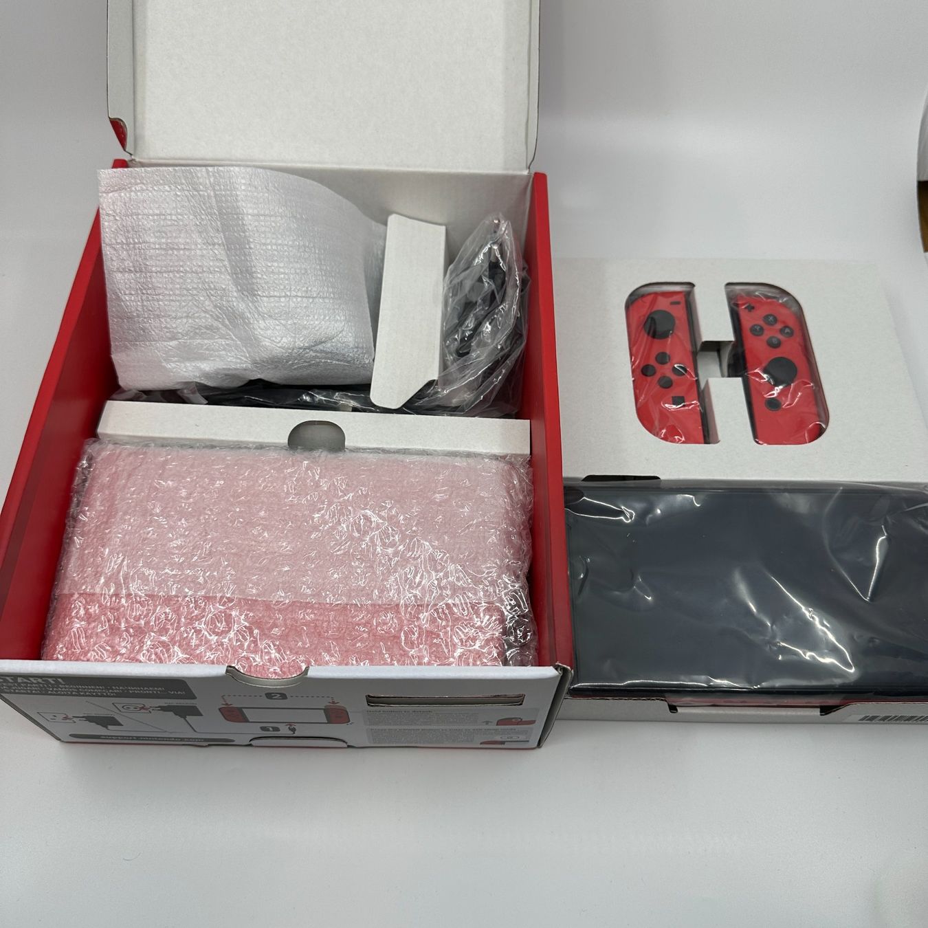 Nintendo Consoles: Nintendo Switch OLED Mario Edition +1TB SDC+ Hori Split Pad+ – D'occasion à Lommis par Ingoeli 5
