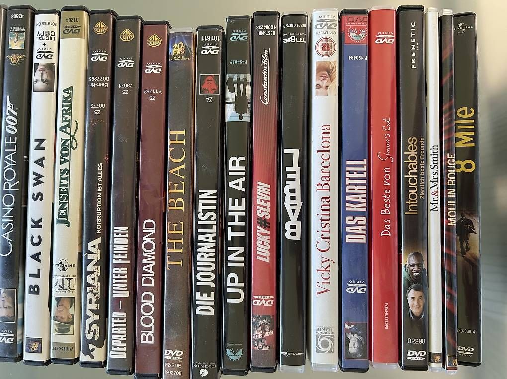 Tutti i DVDs: 22 DVDs zu Verschenken  – Usato da Schindellegi venduto da ruthy66 1