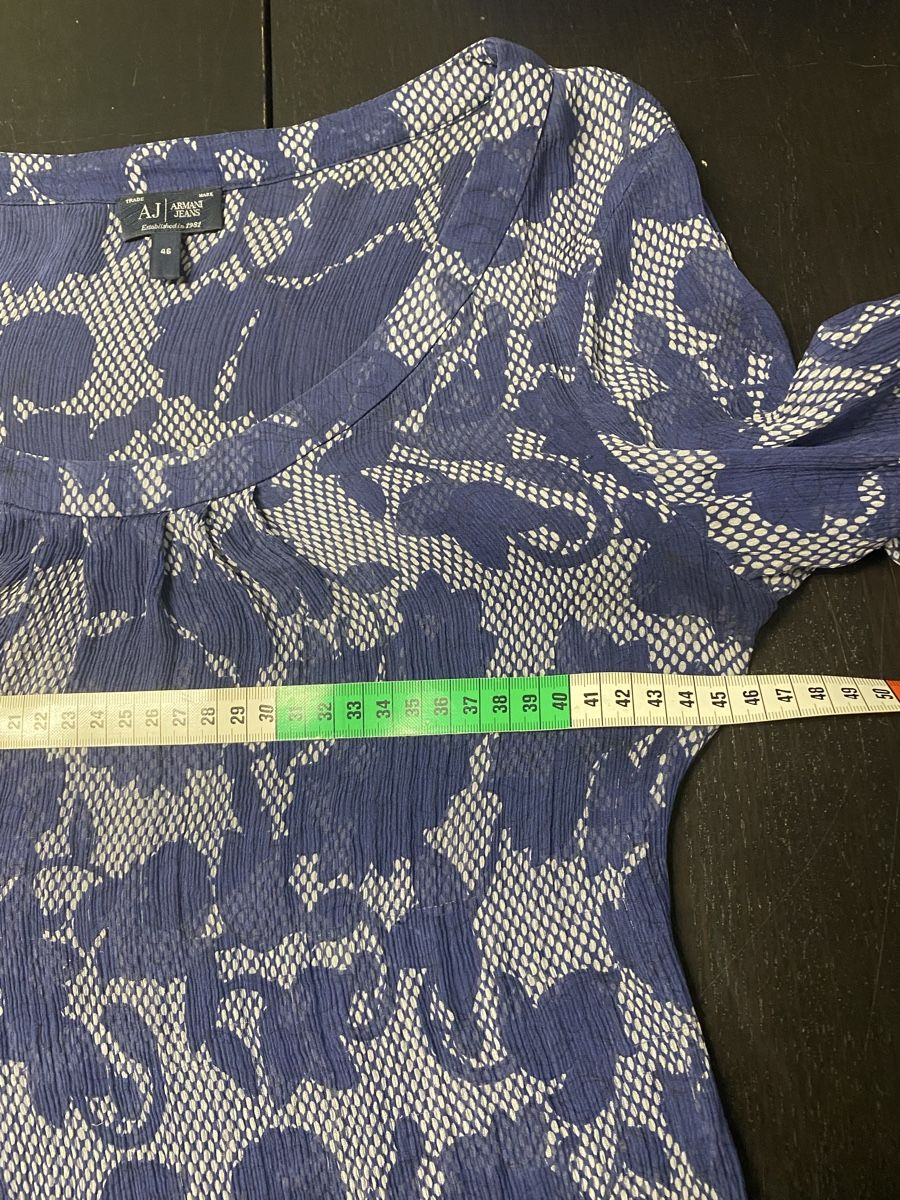 Armani T-Shirts: Shirt ARMANI Gr.40 – Gebraucht aus Biel-Benken BL von PANORMUS 2