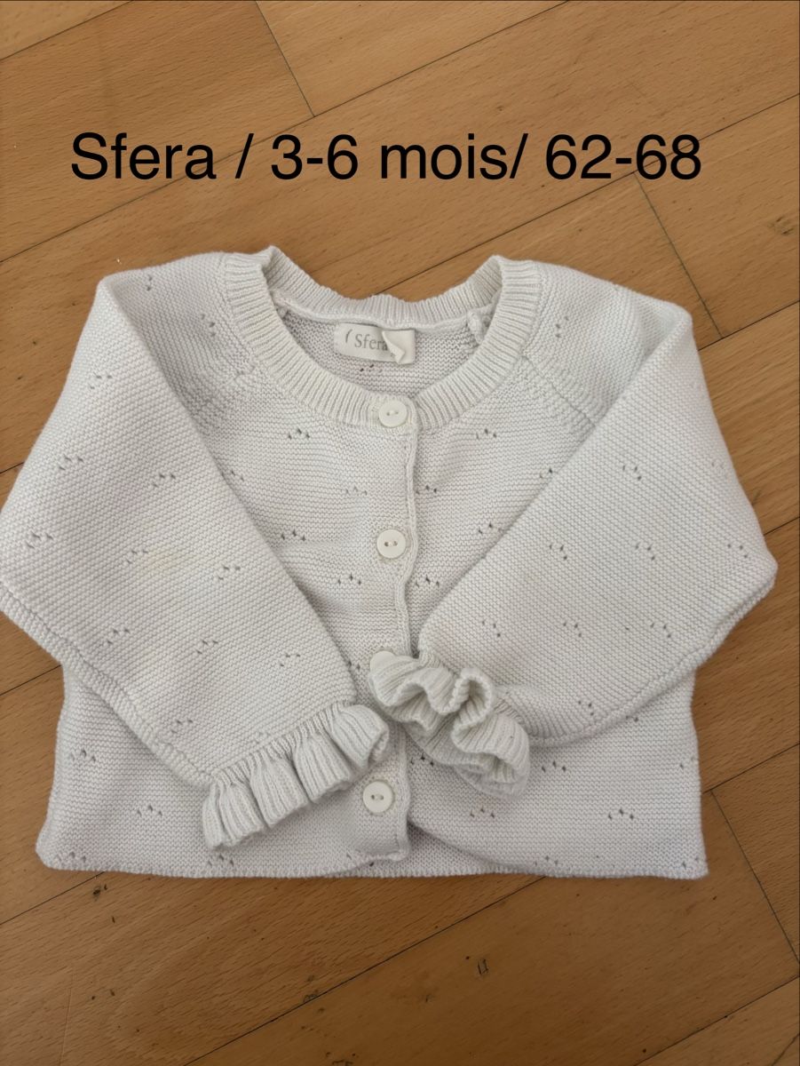 Lotti & Set di vestiti: Lot de 4 jaquettes taille 0-3 mois – Usato da Biel/Bienne venduto da Milenegc 3