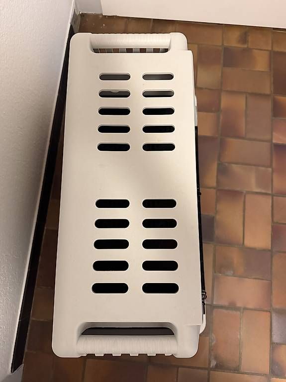 Gabbie, trasporto & Sicurezza: Hundebox  – Usato da Wilen b. Wil venduto da Valerx 2
