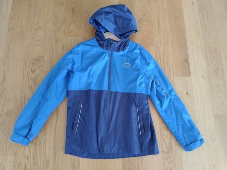 Regenjacke in Gr. 146-152