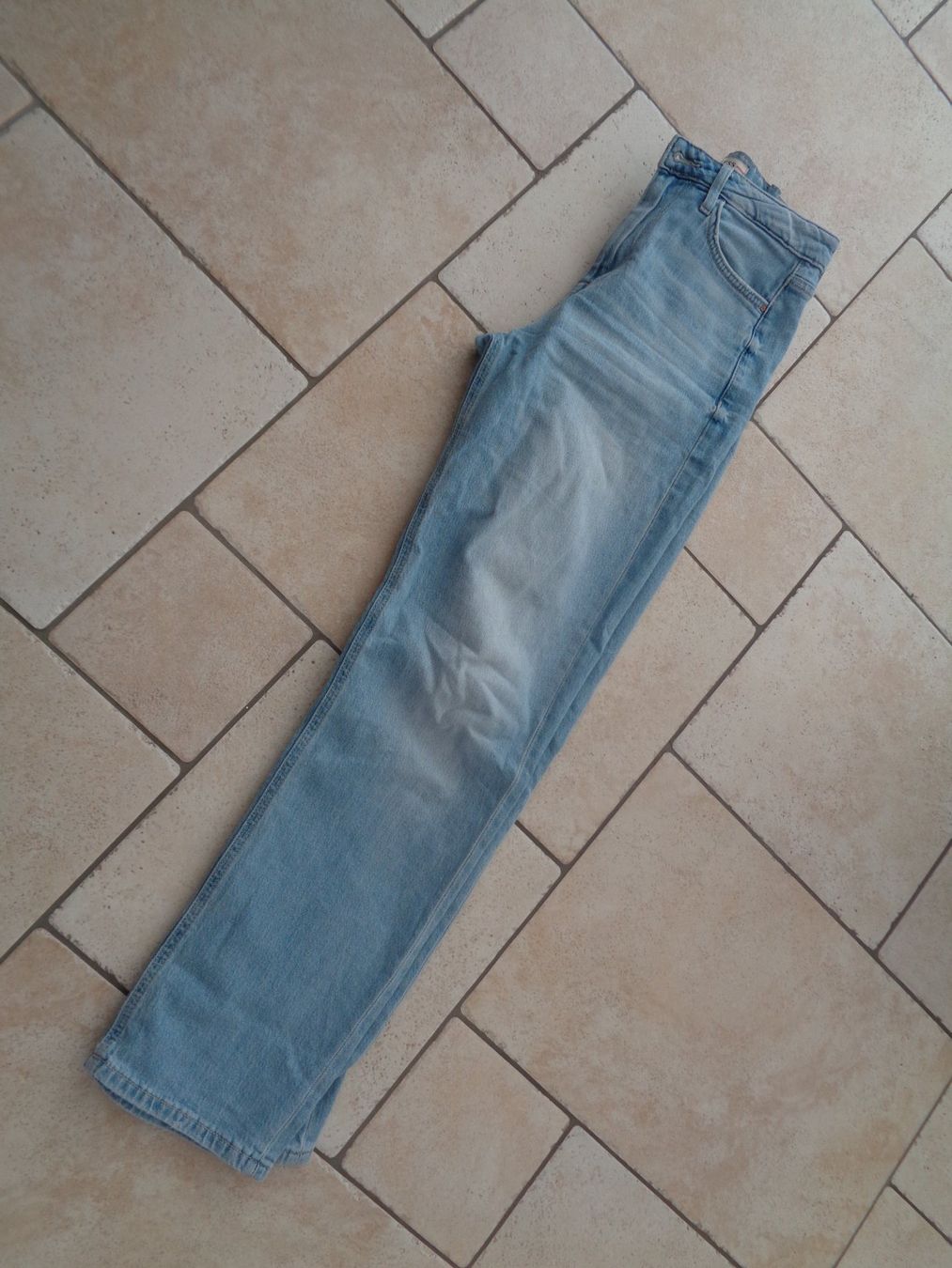 Guess Jeans: Jeans  Guess  Grösse 26 – Gebraucht aus Kreuzlingen von Robi-2003 4