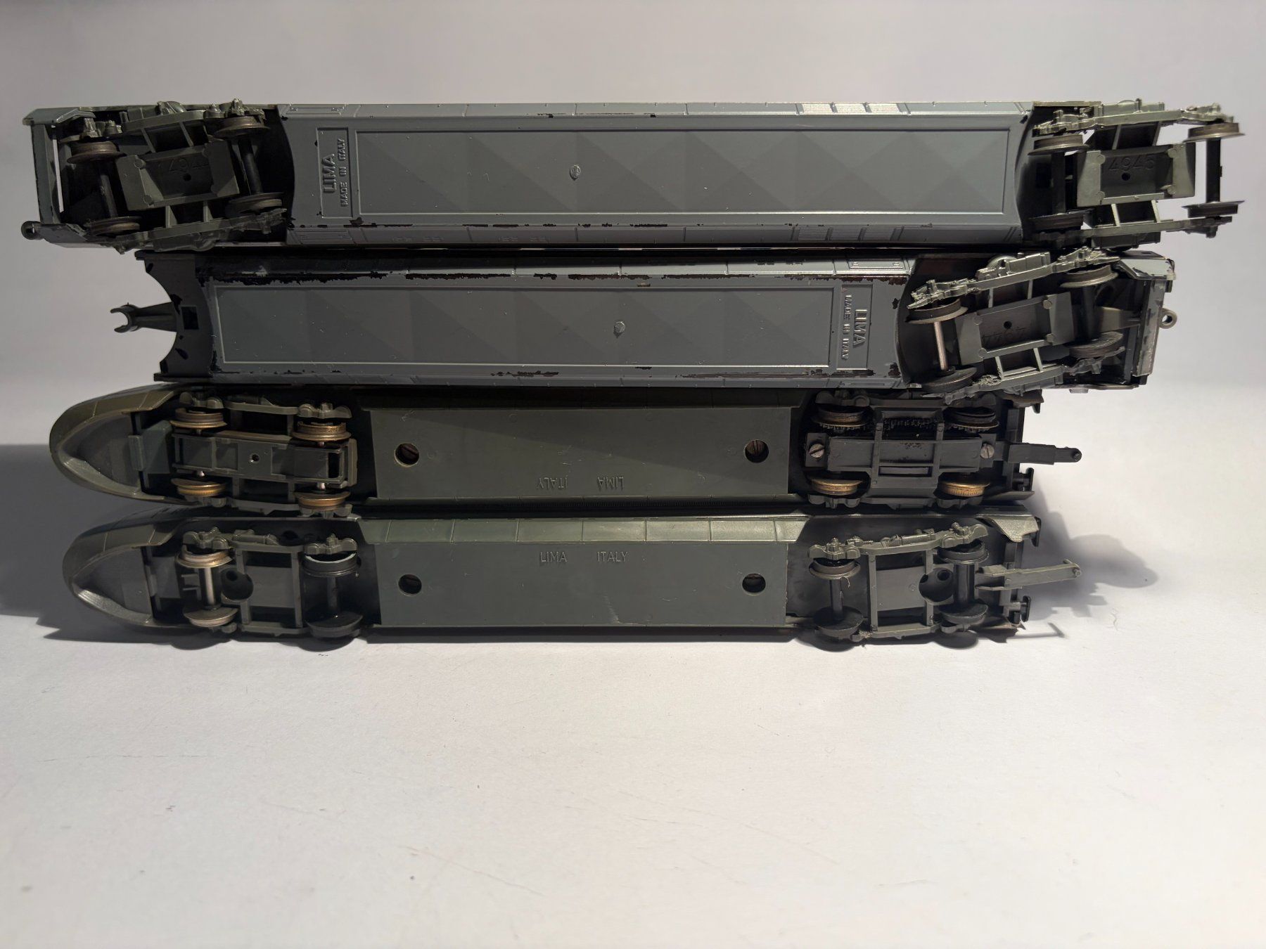 Lima Modellini di ferrovie: Lima TGV grau Komposition 4 teilig, DC Analog – Usato da Buchrain venduto da Modellbahn11 7