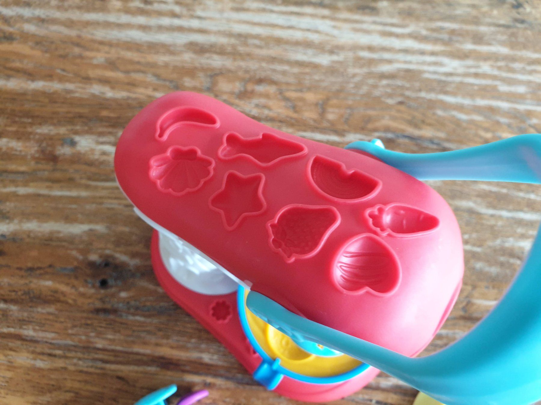Play-Doh Materiale per modellare: Play-Doh Kitchen Creation, le robot pâtissier – Usato da Fribourg venduto da fripons 2