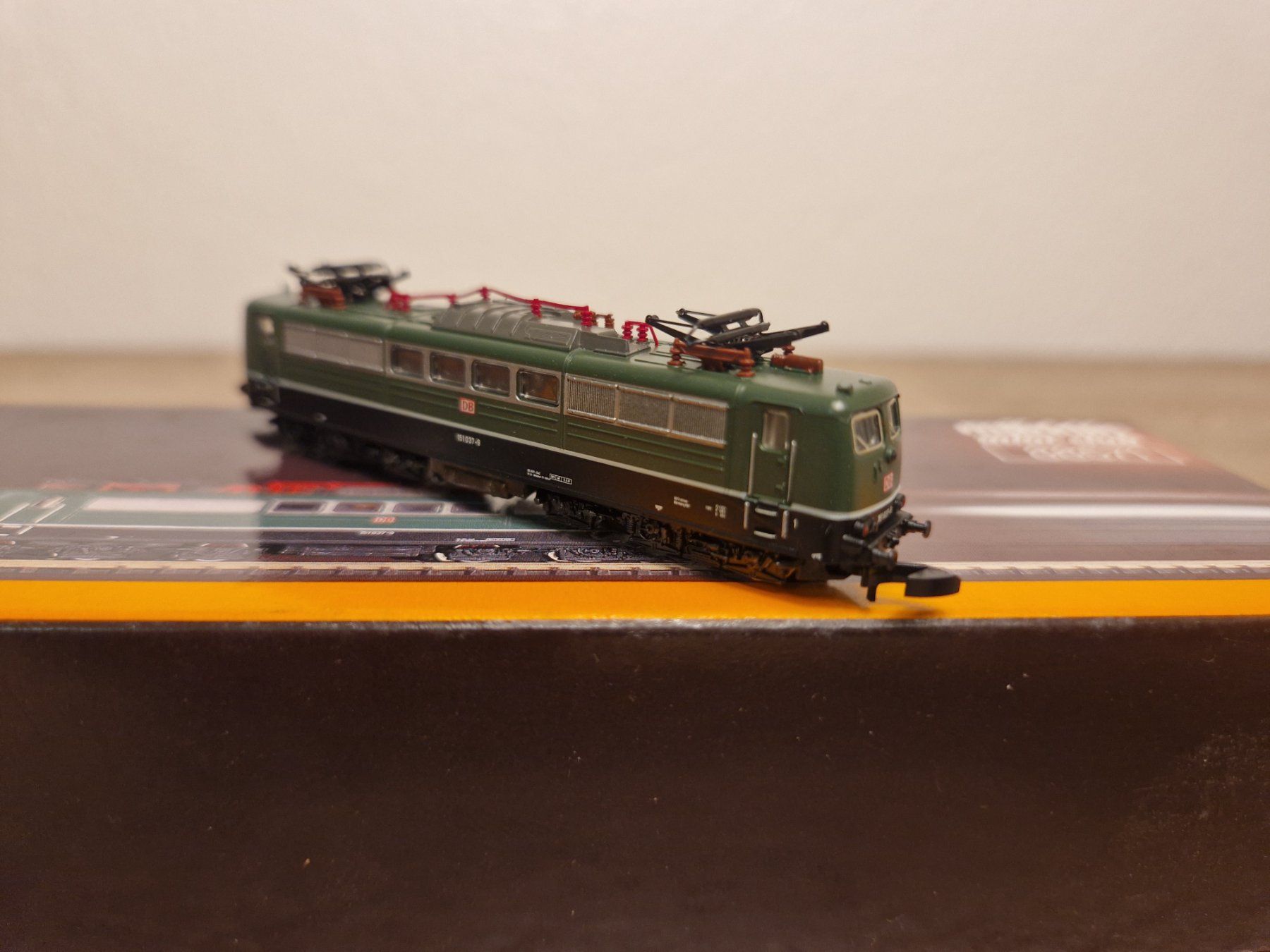 Märklin Modellini di ferrovie: Märklin Z 88571 E-Lok BR 151 DB – Usato da St-Aubin-Sauges venduto da Lo_Go 3
