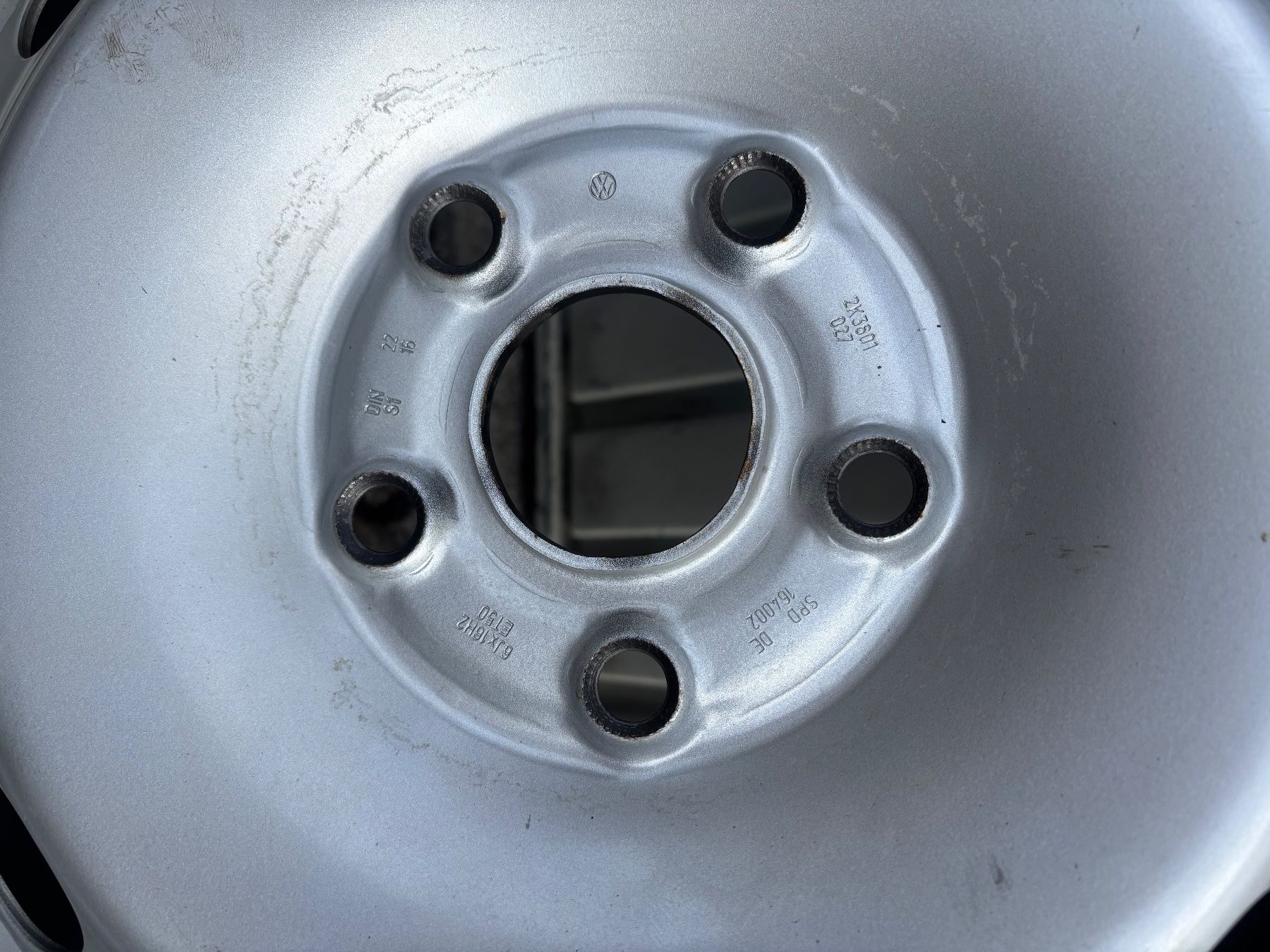 Pneumatici & Ruote complete: 4 Winter Kompletträder VW Caddy – Nuovo (secondo la descrizione) da Hallwil venduto da volvo63 5