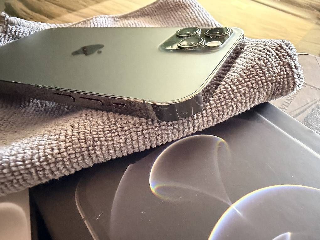 Telefoni cellulari / Smartphones: iPhone 12 Pro 128 GB - Neuwertiger Zustand – Usato da Hitzkirch venduto da DM_7 2