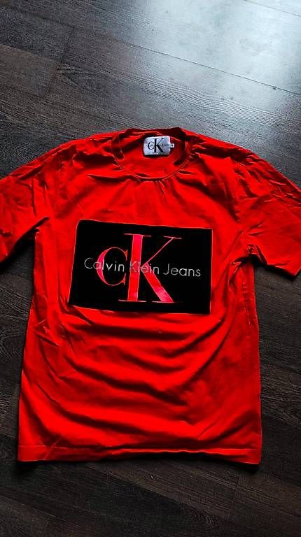 Calvin Klein T-shirt: Calvin Klein Shirt M – Usato da Ossingen venduto da kro_nrz6
