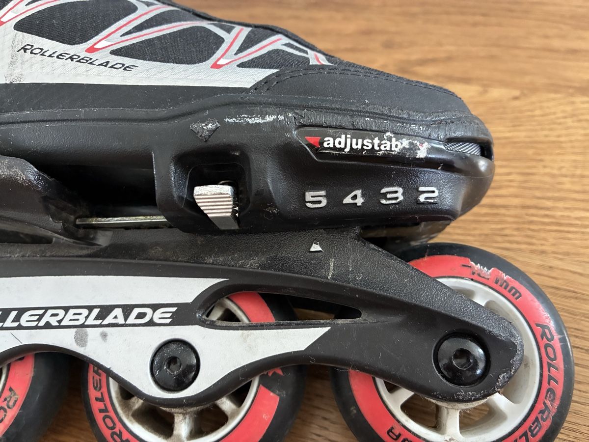 Pattini in linea & Pattini a rotelle: Inlineskates Rollerblade Spitfire verstellbar Gr 33.0 - 36.5 – Usato da Horgen venduto da Tootall 3