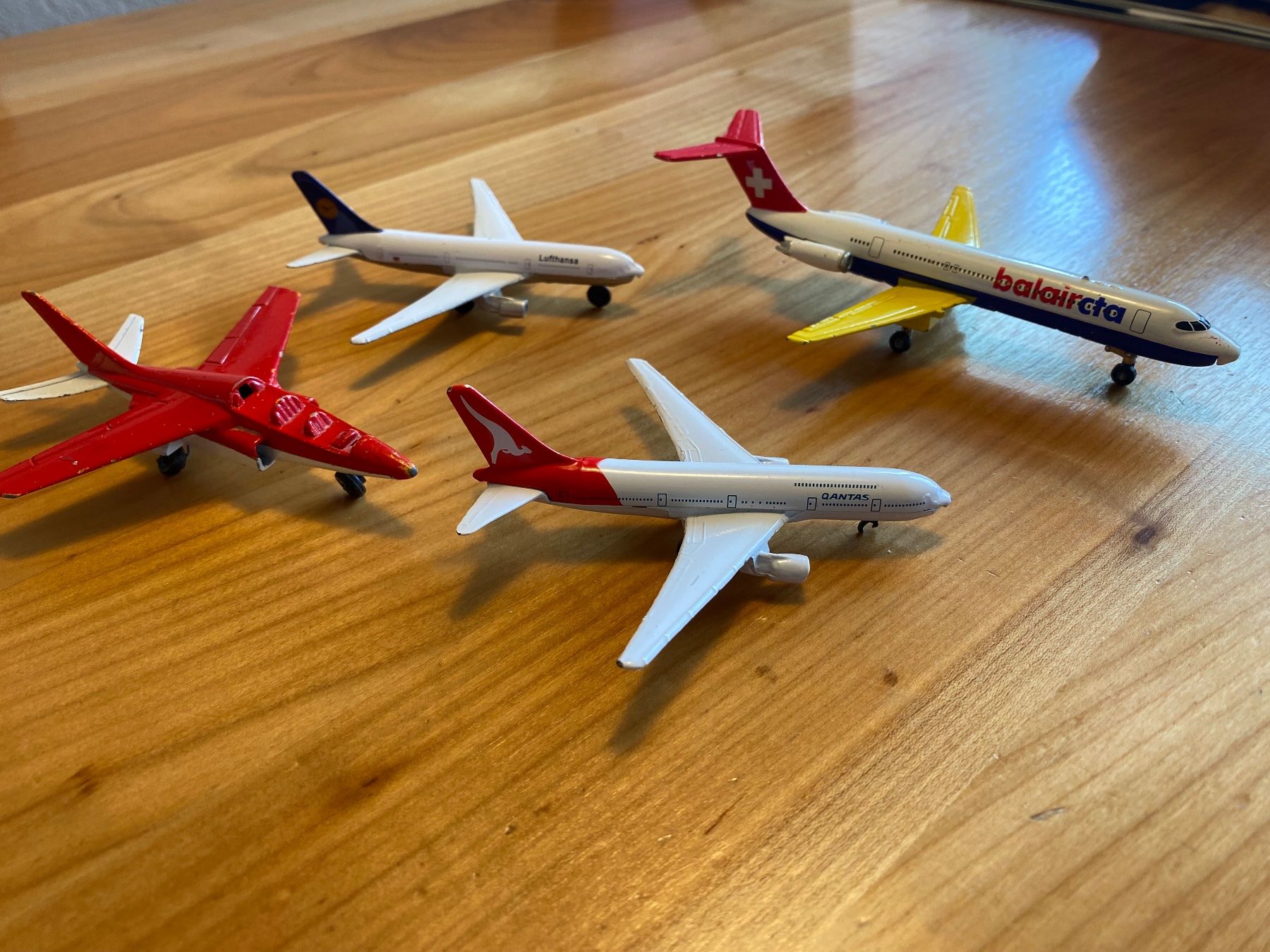 Swissair Modellbausätze & Standmodelle: Swissair ect. – Gebraucht aus Rapperswil SG von Hubeli 2